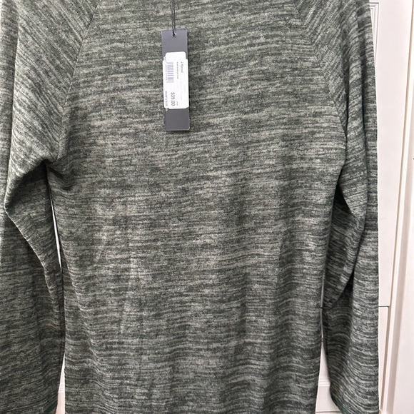 Hip and so comfy dress or tunic in beautiful shade of green. - Picture 3 of 4